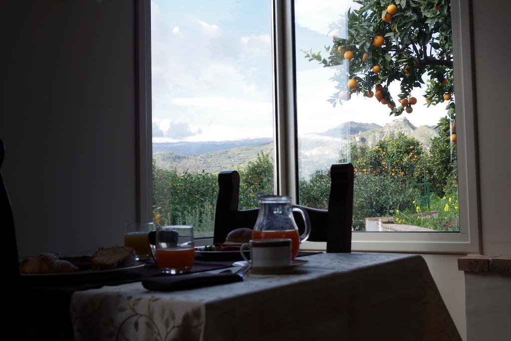 تاورمينا B&B Villa Valentina المظهر الخارجي الصورة