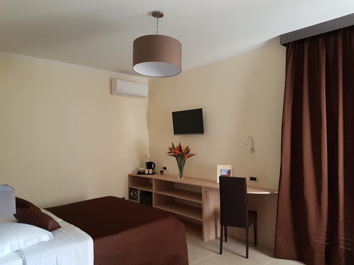 تاورمينا B&B Villa Valentina المظهر الخارجي الصورة